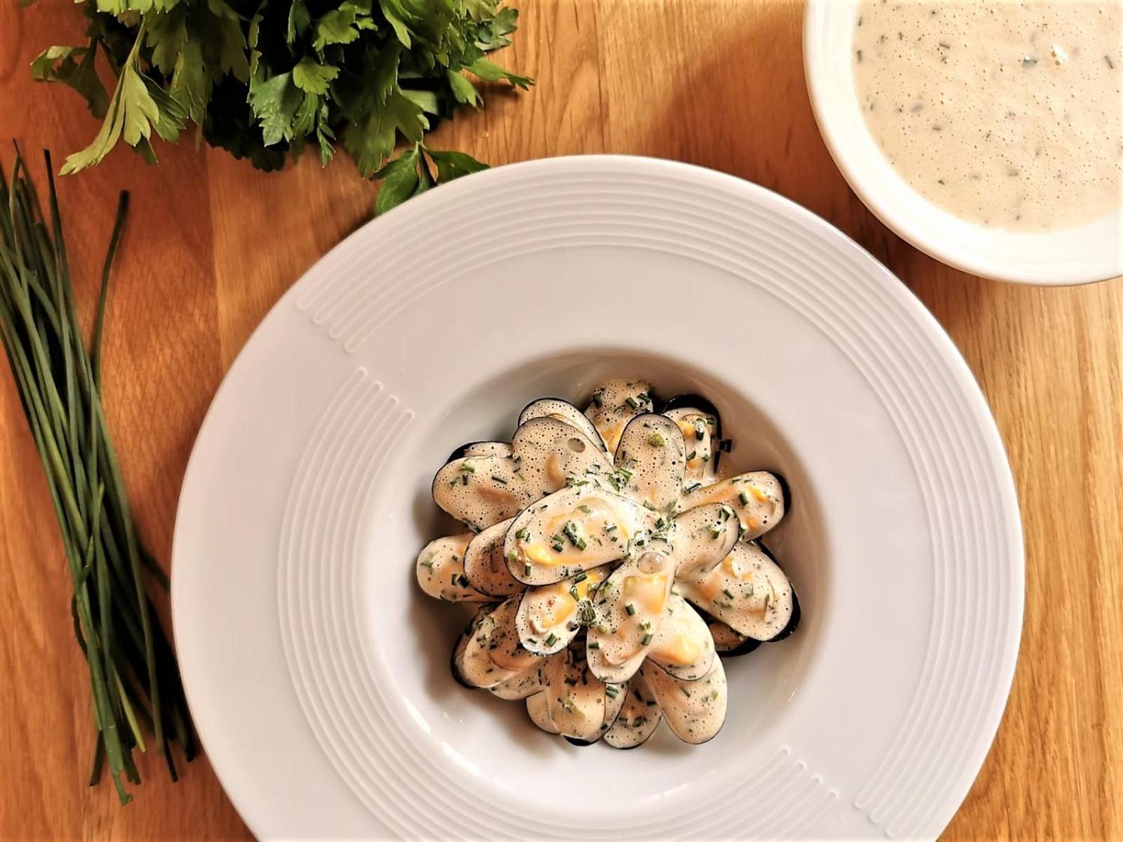 Logis Hotel - Restaurant Maison Claude Darroze ランゴン エクステリア 写真