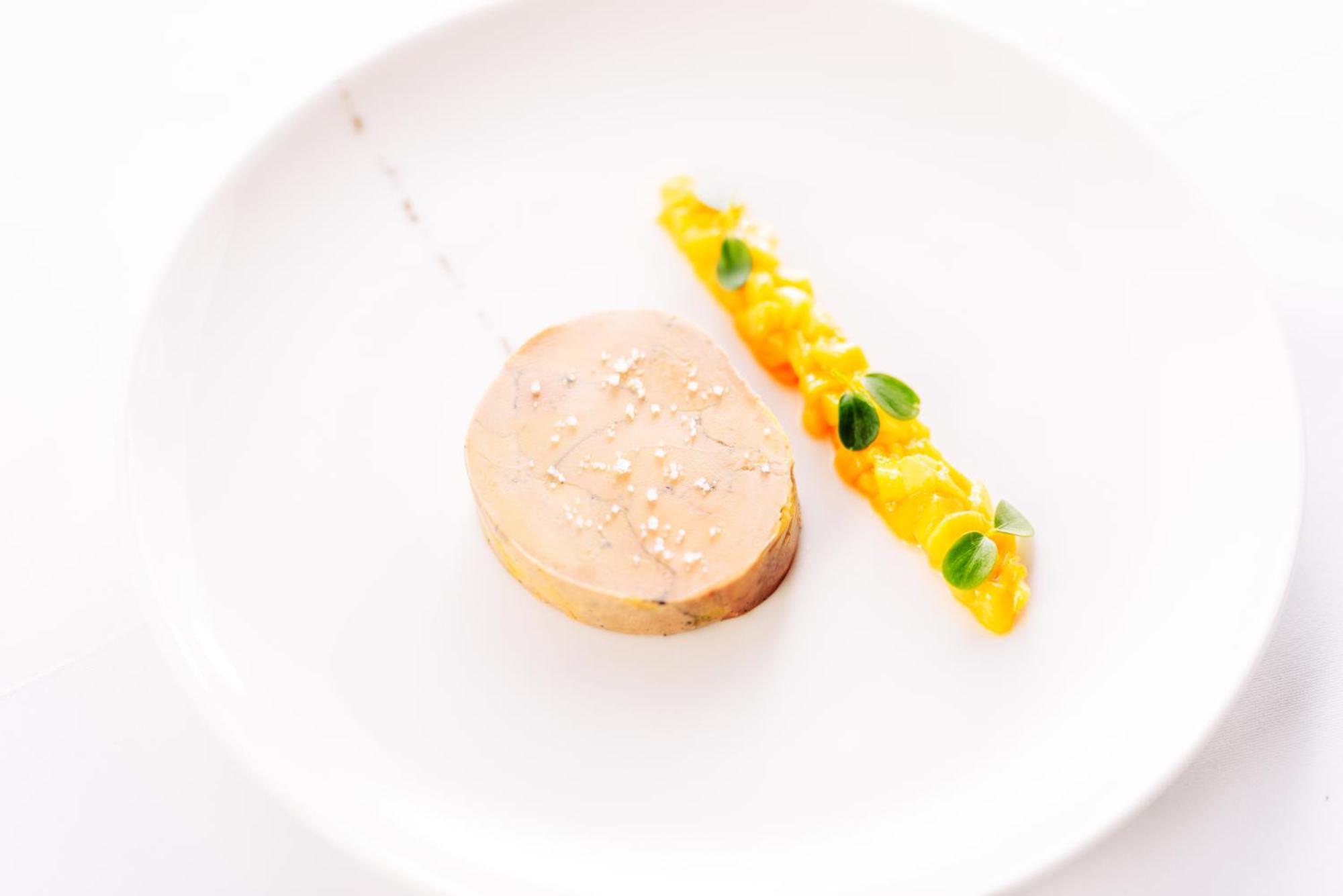 Logis Hotel - Restaurant Maison Claude Darroze ランゴン エクステリア 写真