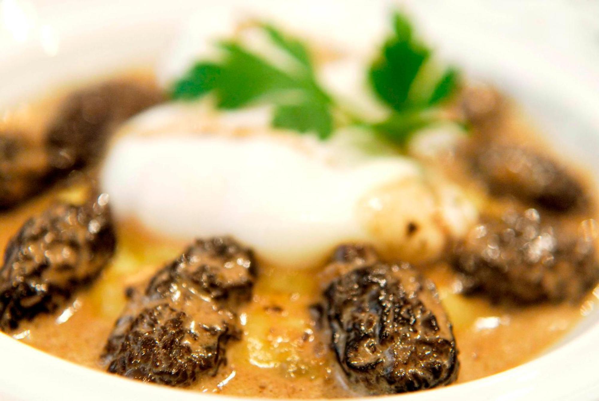 Logis Hotel - Restaurant Maison Claude Darroze ランゴン エクステリア 写真