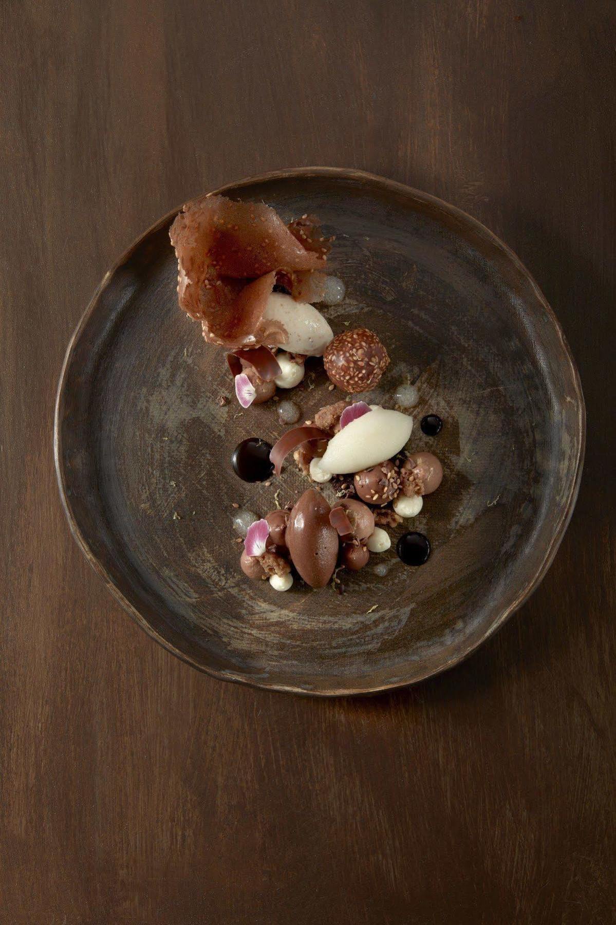 Logis Hotel - Restaurant Maison Claude Darroze ランゴン エクステリア 写真